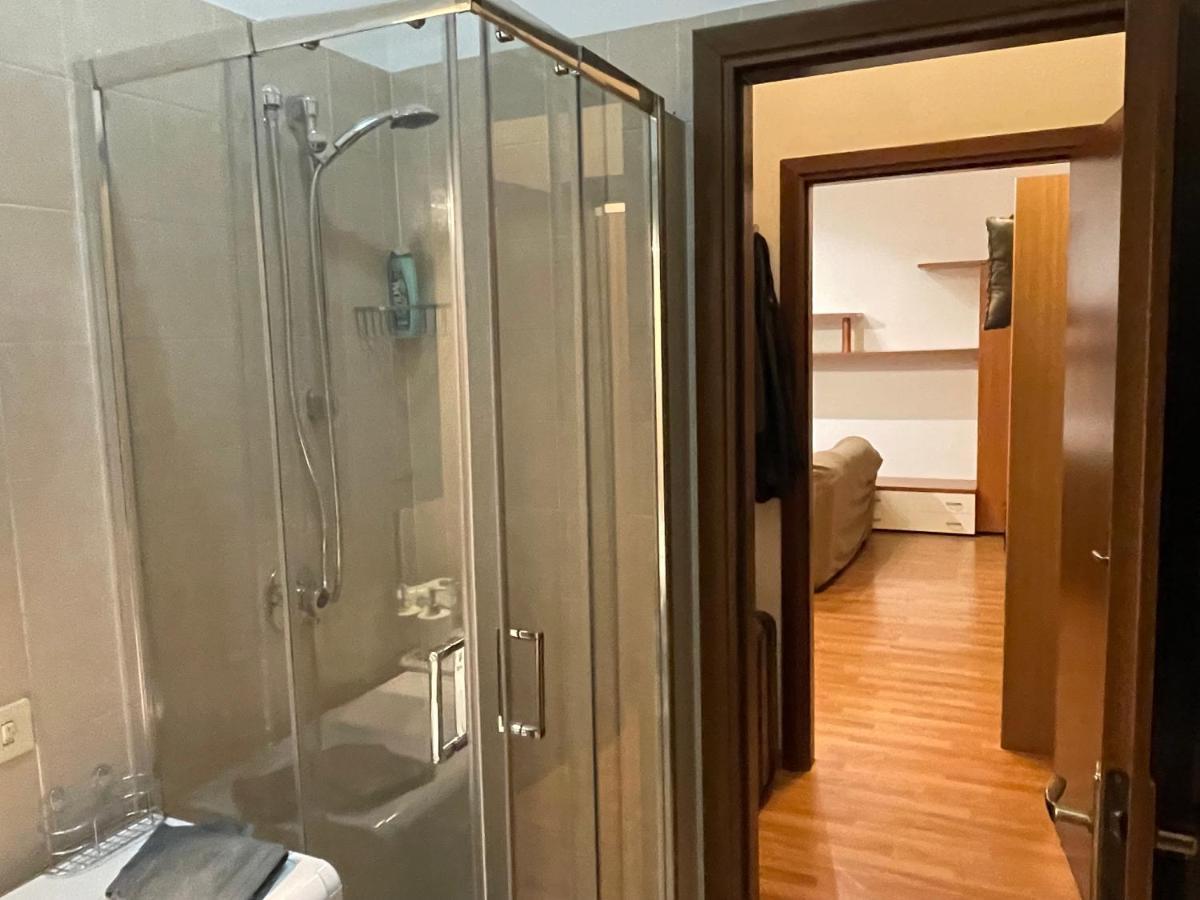 Апартаменти Bellisimo Apartamento A Nuovo, Garage In Propieta Арона Екстер'єр фото