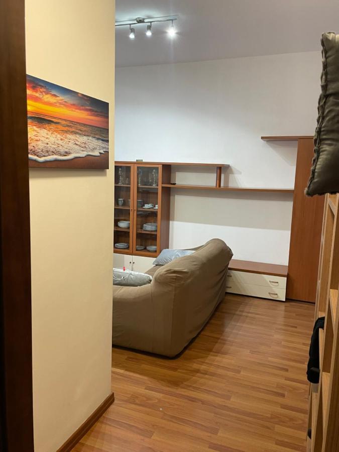 Апартаменти Bellisimo Apartamento A Nuovo, Garage In Propieta Арона Екстер'єр фото