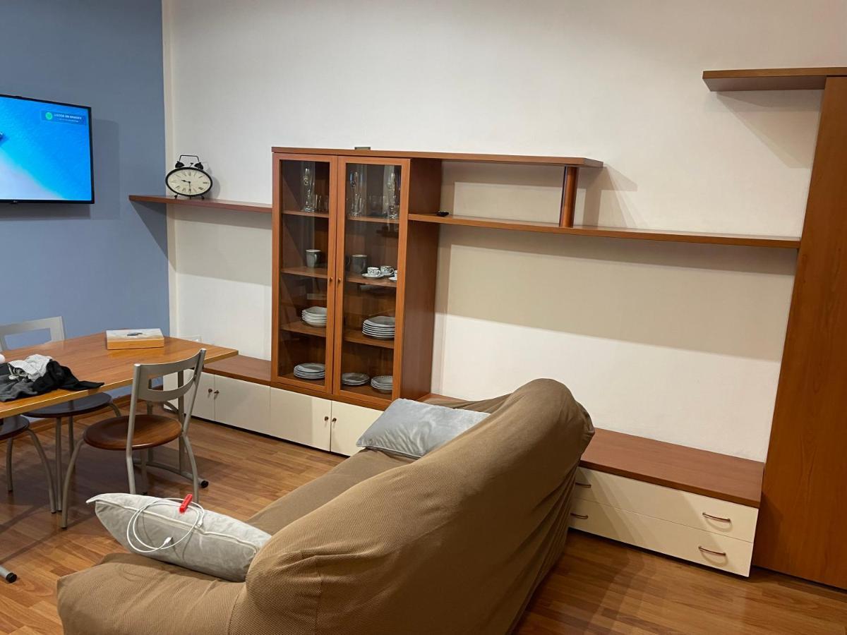 Апартаменти Bellisimo Apartamento A Nuovo, Garage In Propieta Арона Екстер'єр фото
